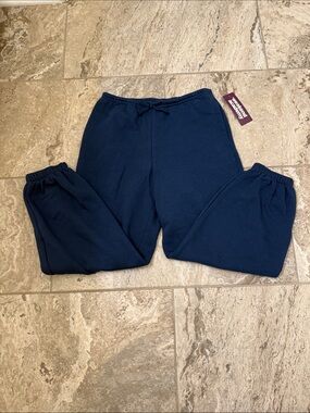 NWT Size Medium (7-8) Navy Blue Weekend Academy Fleece joggers-